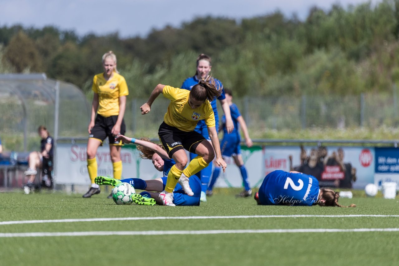 Bild 94 - Saisonstart Oberliga